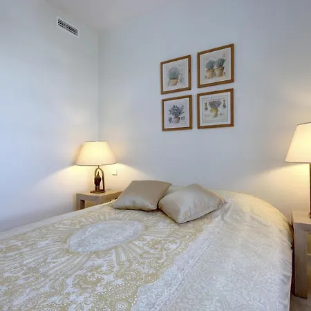 Apartment New Luxury Vanian Gardens