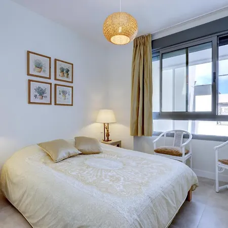 New Luxury Vanian Gardens Apartment *
